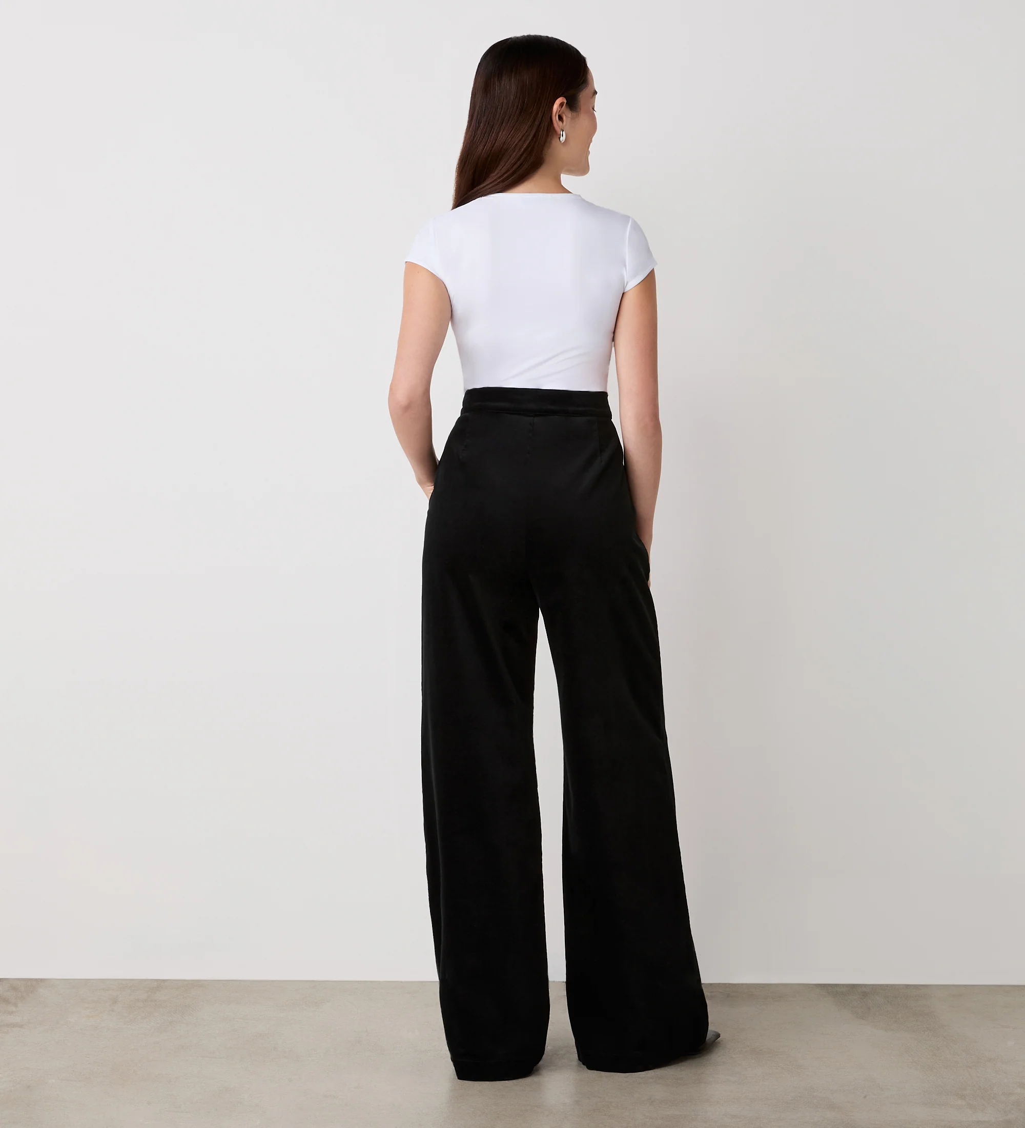Abi Black Velvet Wide Leg Trousers - Image 4