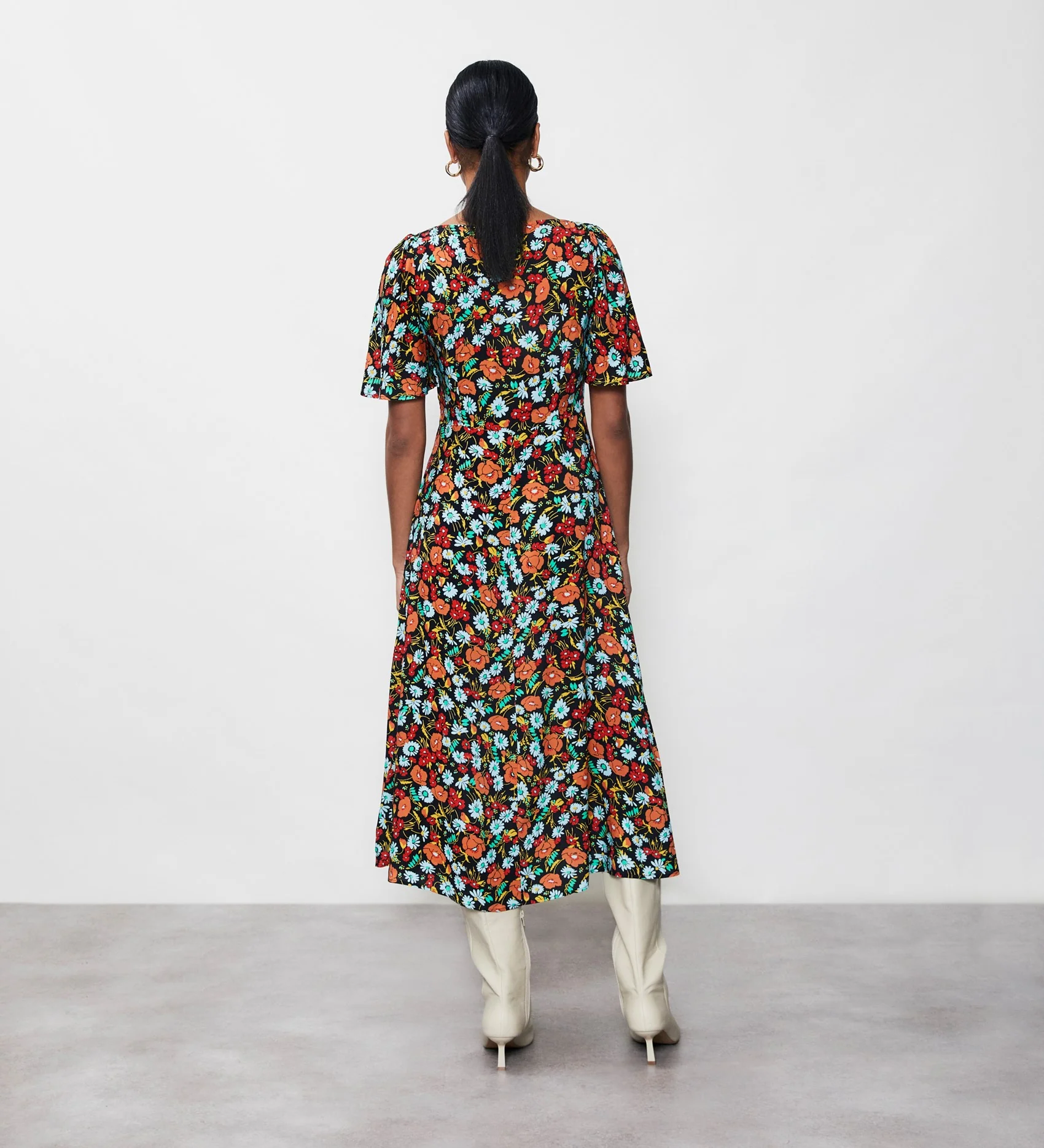 Becker Black Botanics Midi Dress - Image 4