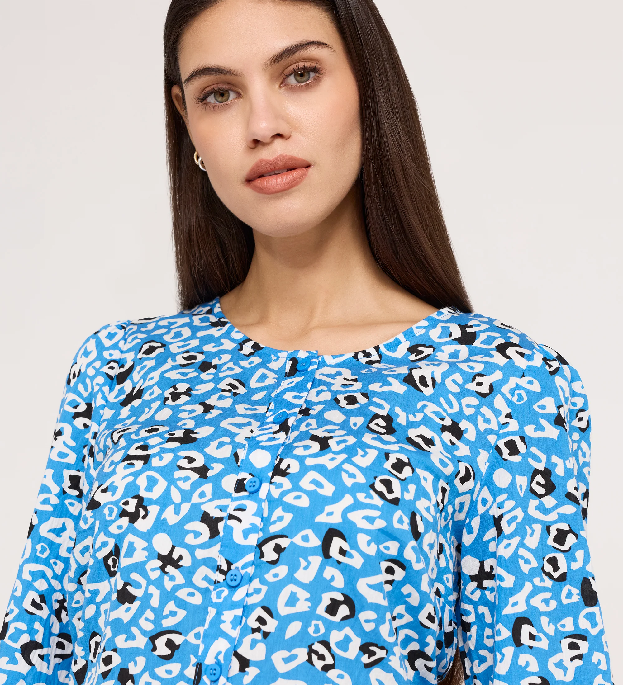 Bel Blue Leopard Cotton Blouse - Image 3