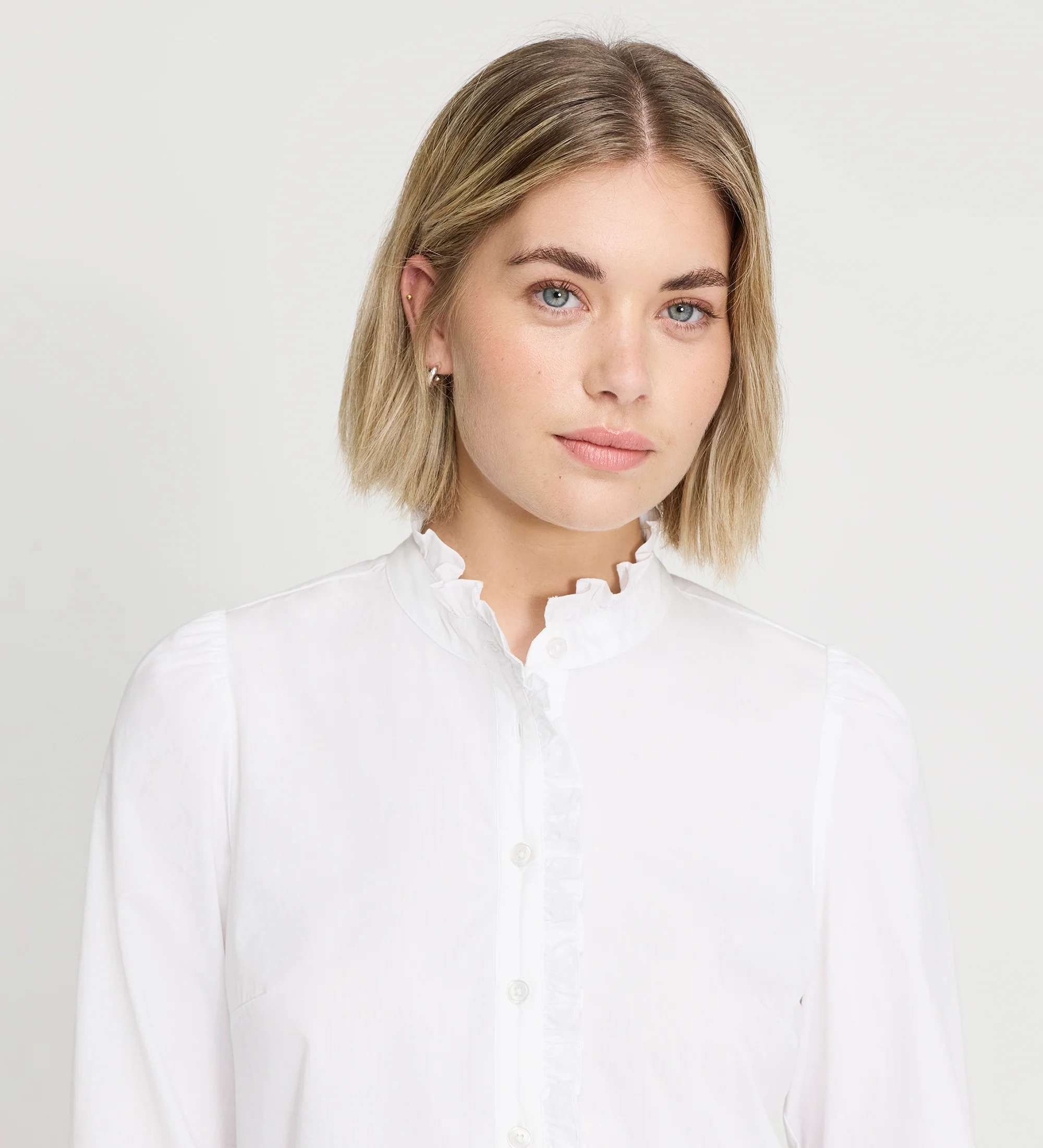 Elizabeth White Cotton Ruffle Detail Shirt - Image 3