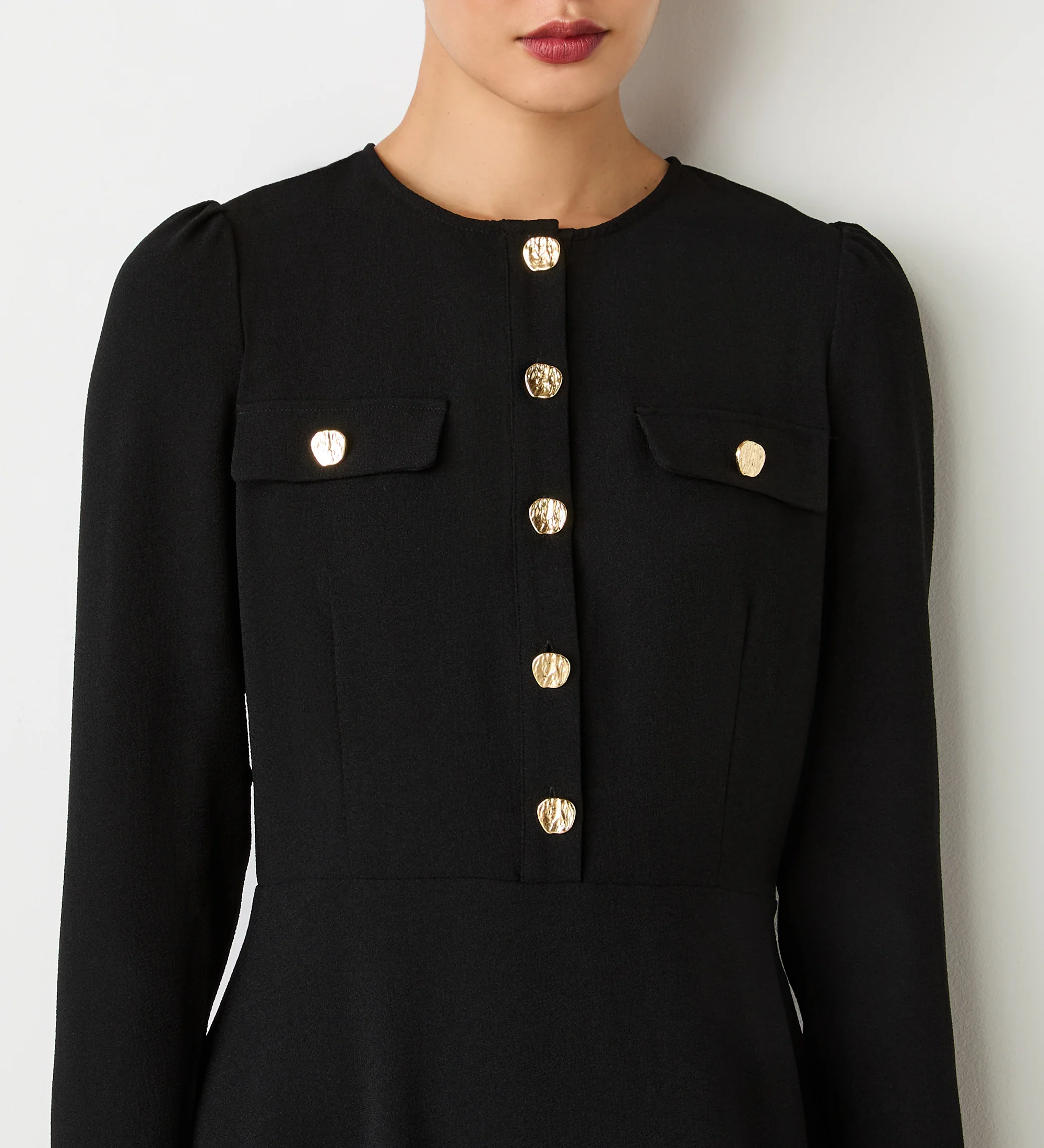 Evie Black Crepe Short Dress - Image 3