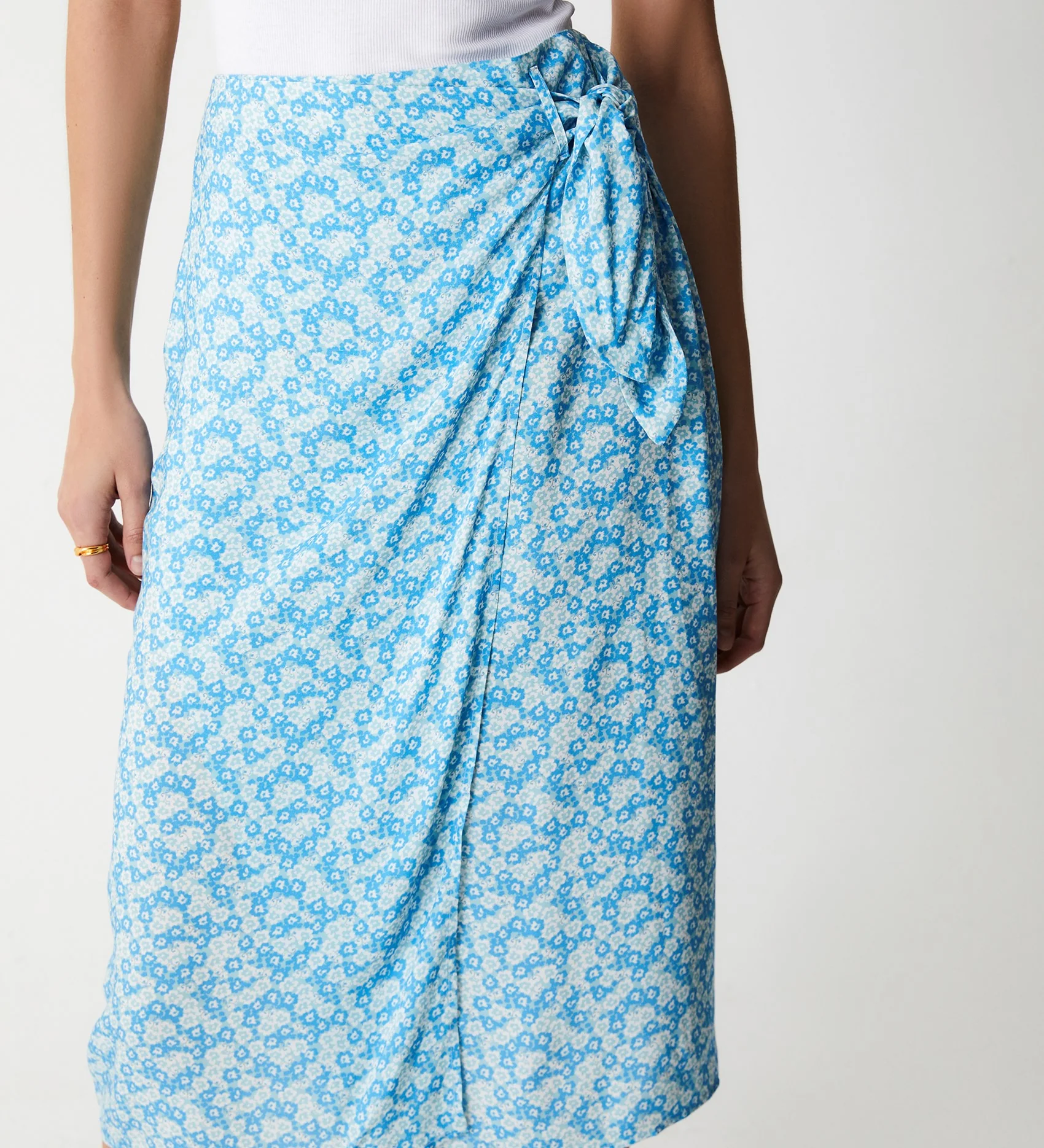 Florence Blue Ditsy Midi Skirt - Image 2