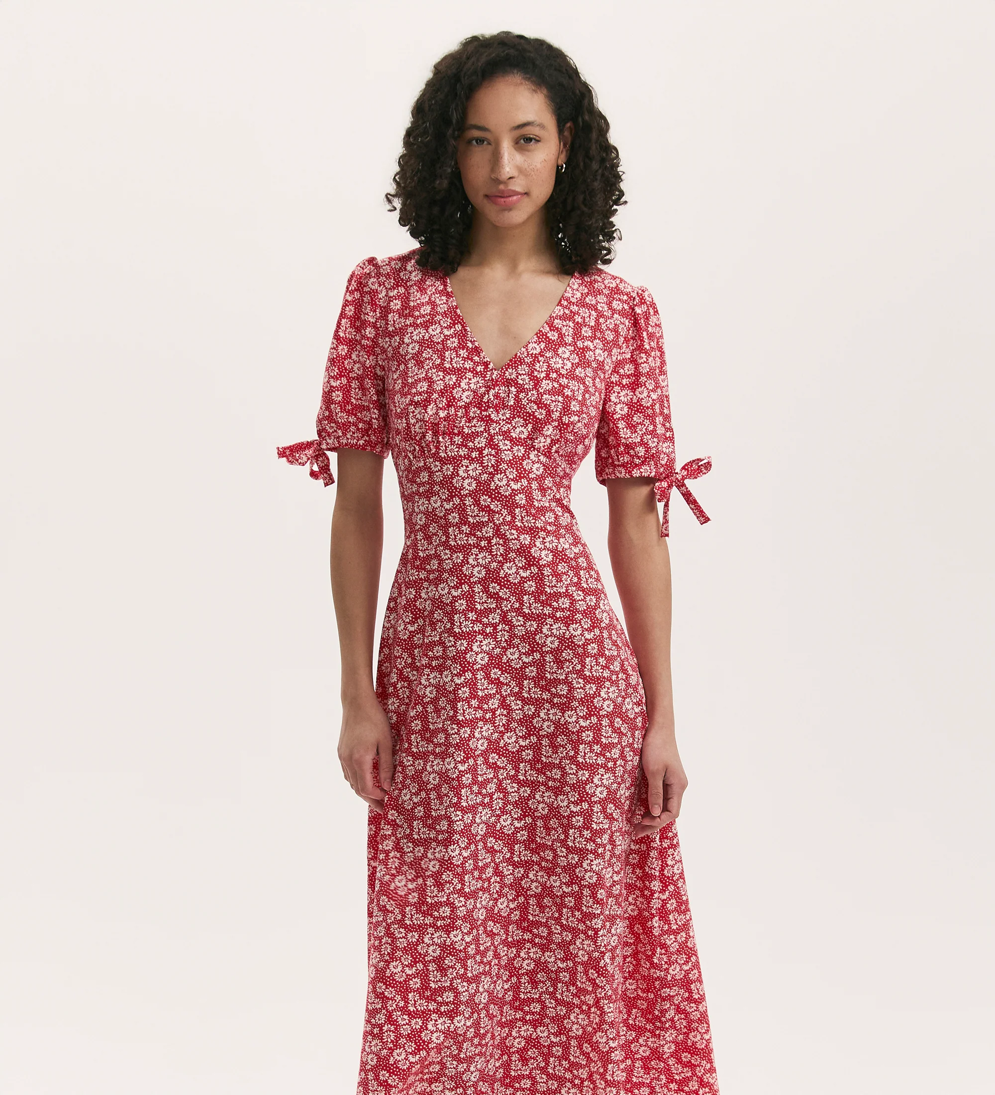 Gabriella Red Daisy Crepe Midi Tea Dress - Image 3