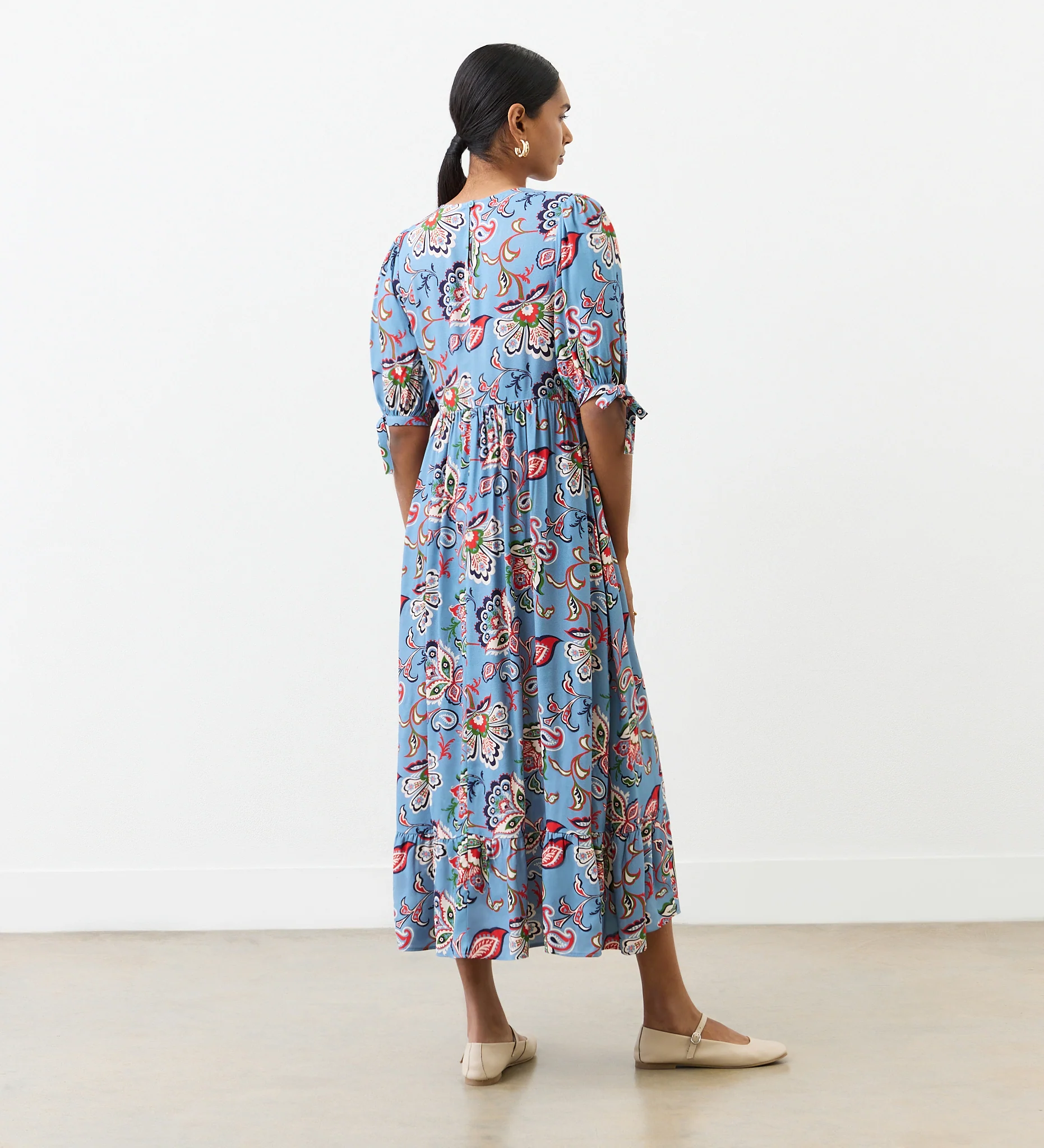 Gwen Blue Floral Midi Smock Dress - Image 4