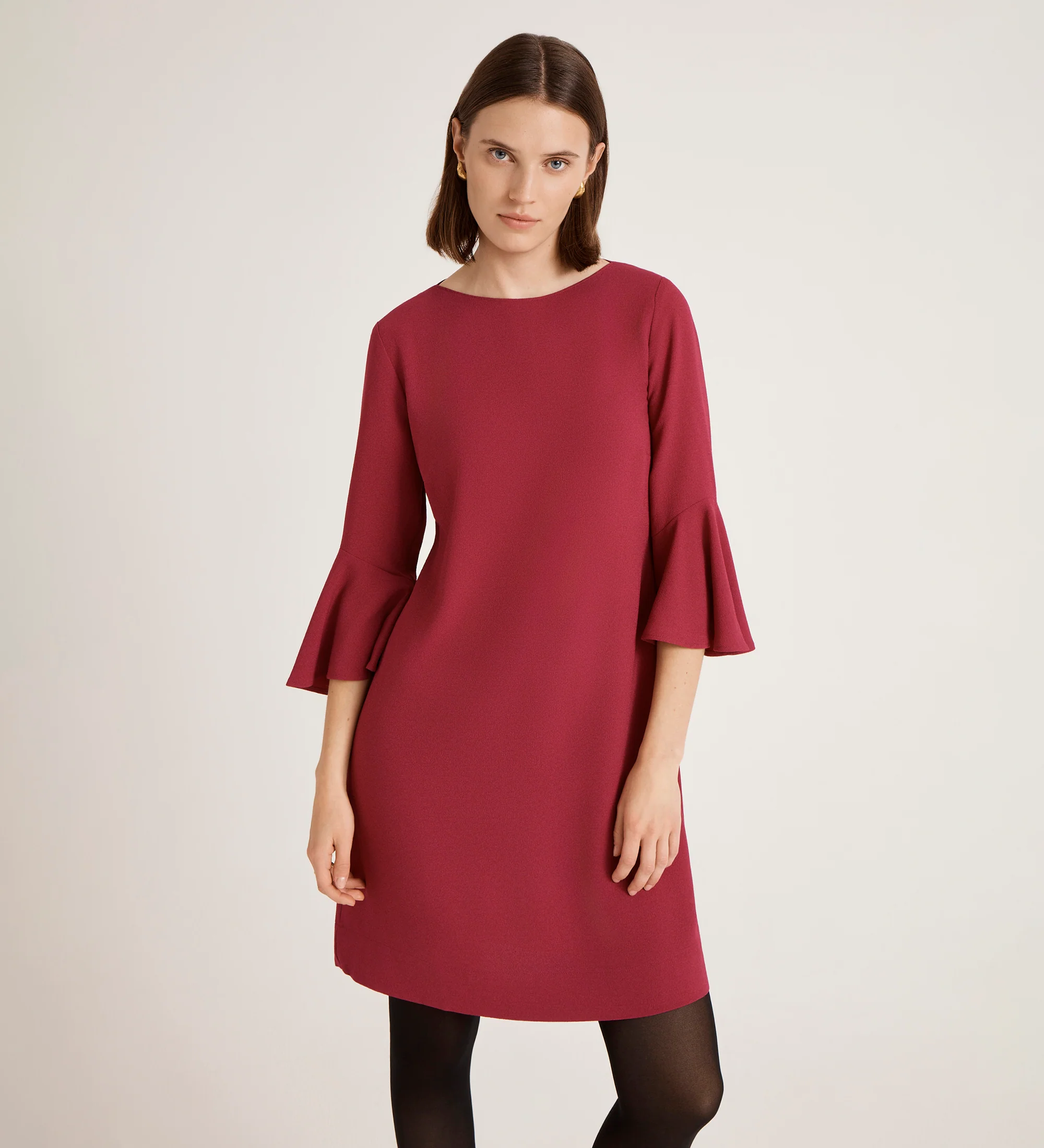 Izzy Berry Crepe Short Dress - Image 3