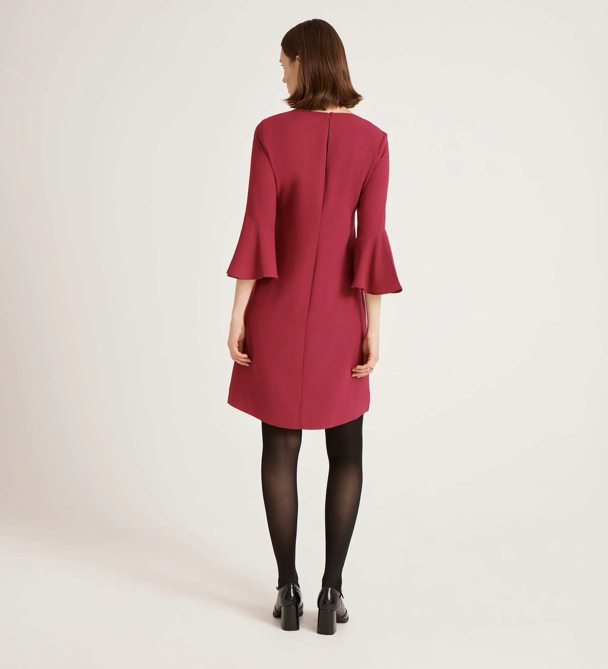 Izzy Berry Crepe Short Dress - Image 5