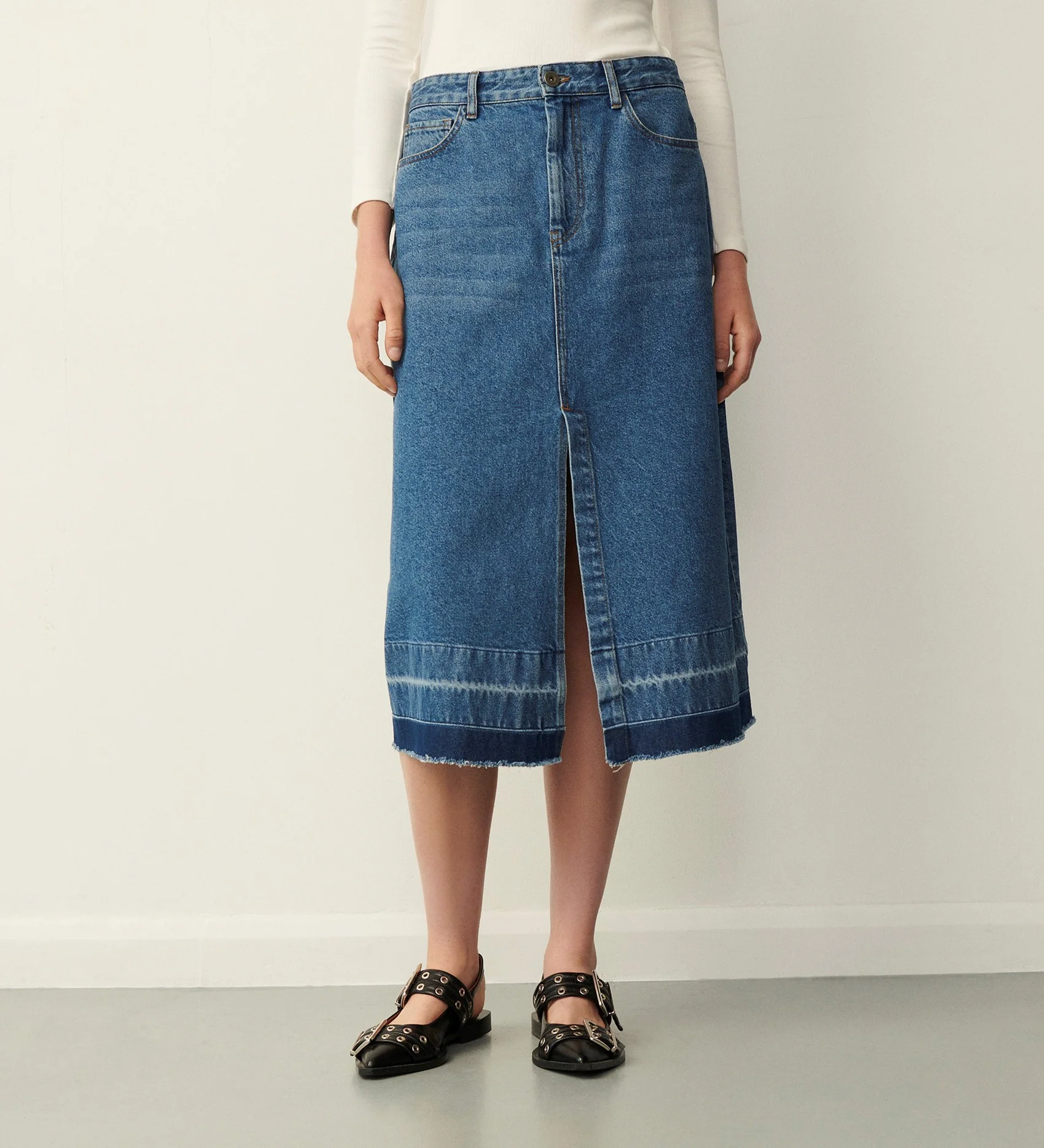 Kara Mid Blue Midi Skirt - Image 2