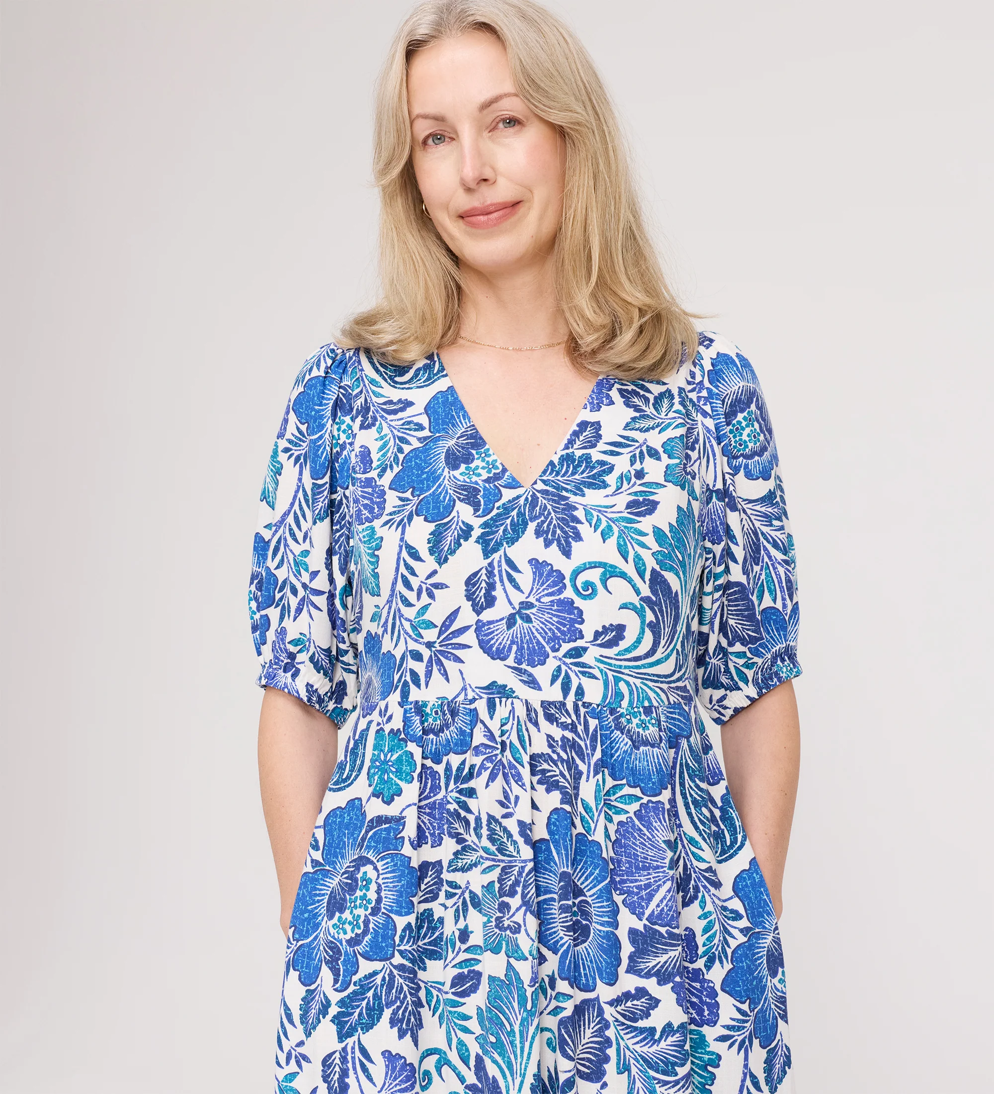 Logan Blue Floral Midi Dress - Image 2