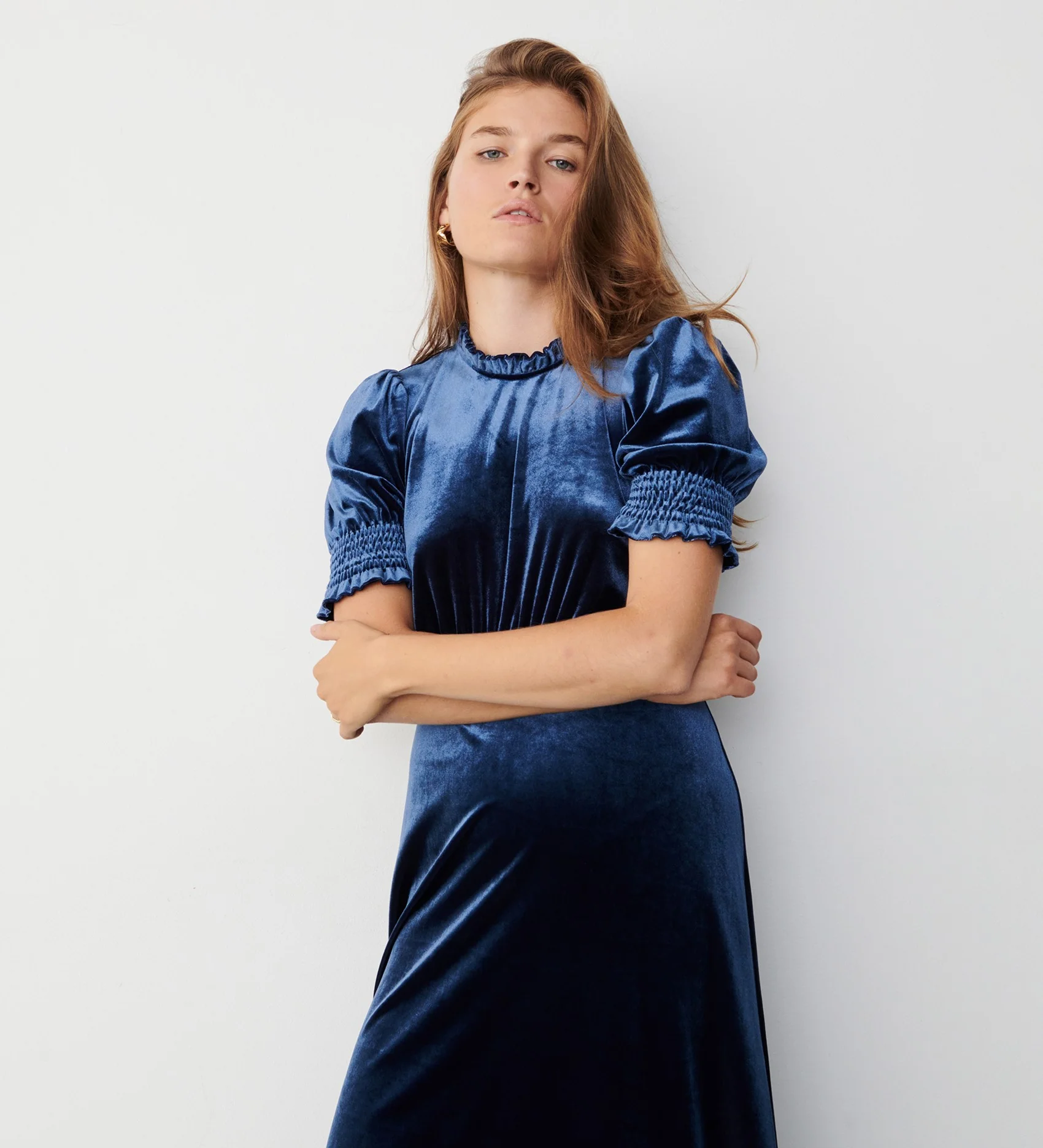 Marina Midnight Navy Velvet Midi Dress - Image 3
