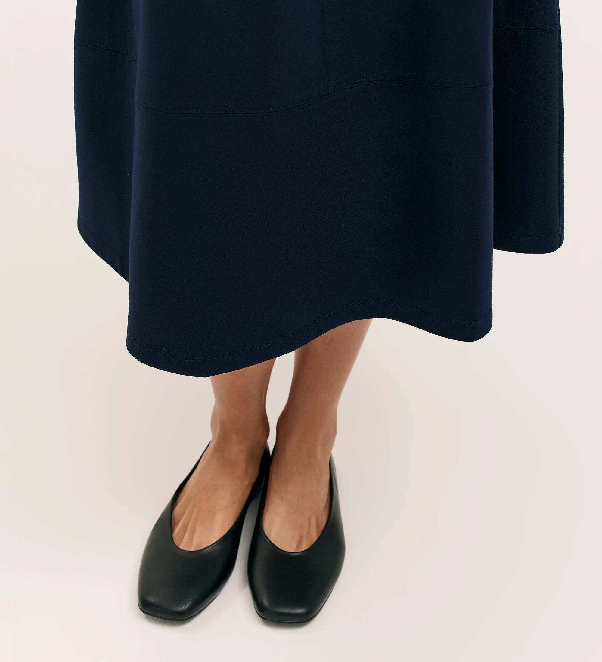 Mikia Navy Ponte Jersey Midi Skirt - Image 3