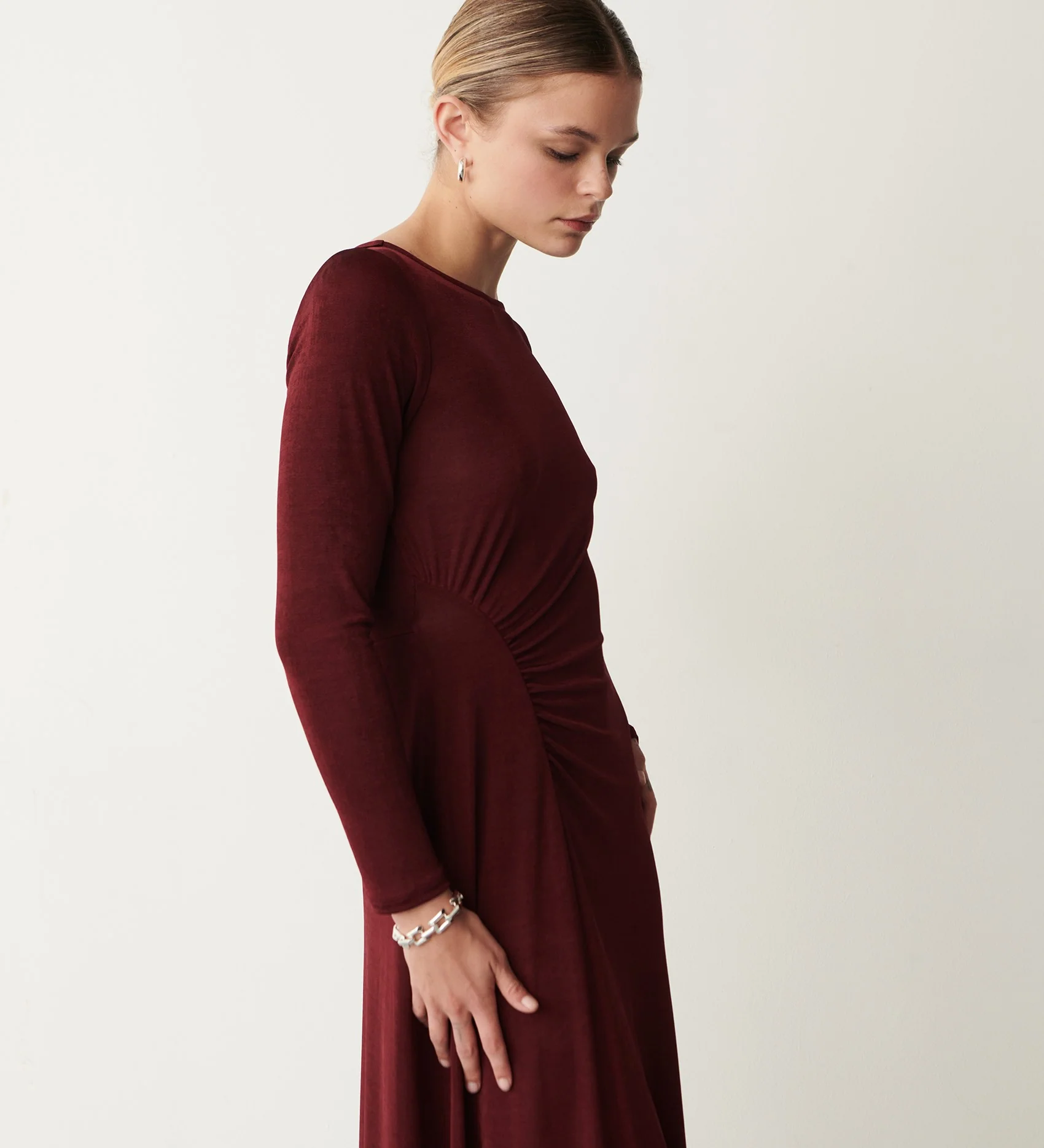 Nyra Bordeaux Jersey Midi Dress - Image 2