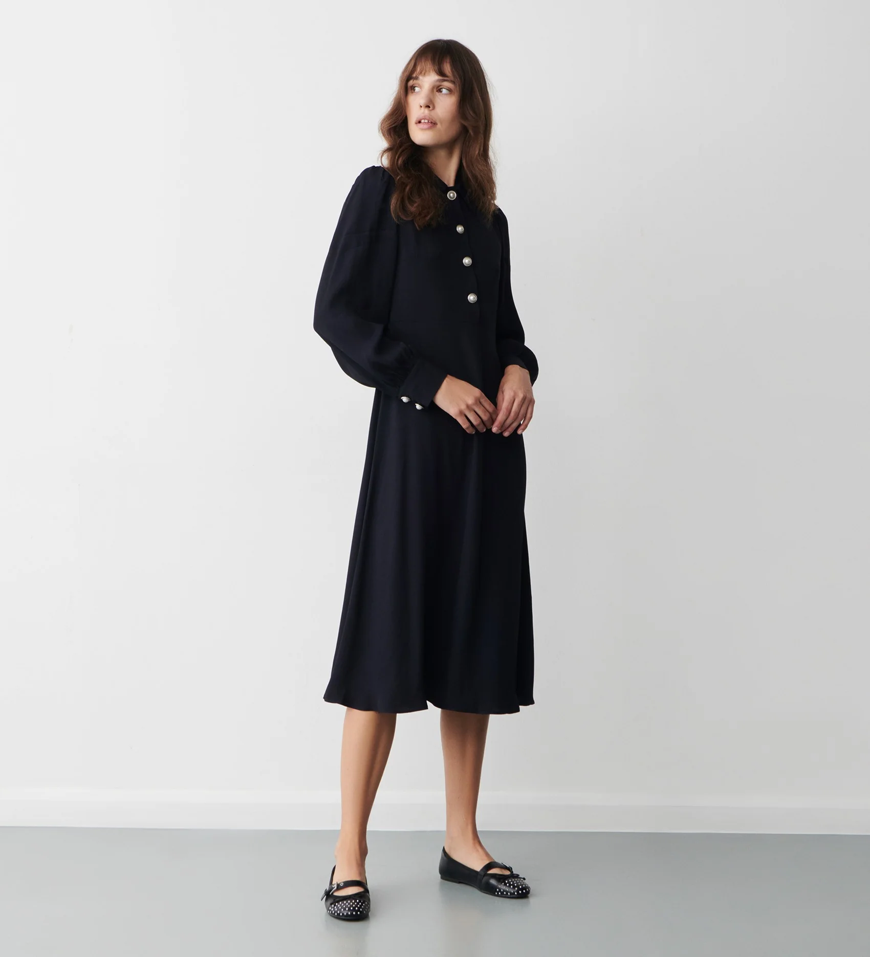 Rosa Navy Crepe Midi Dress - Image 3