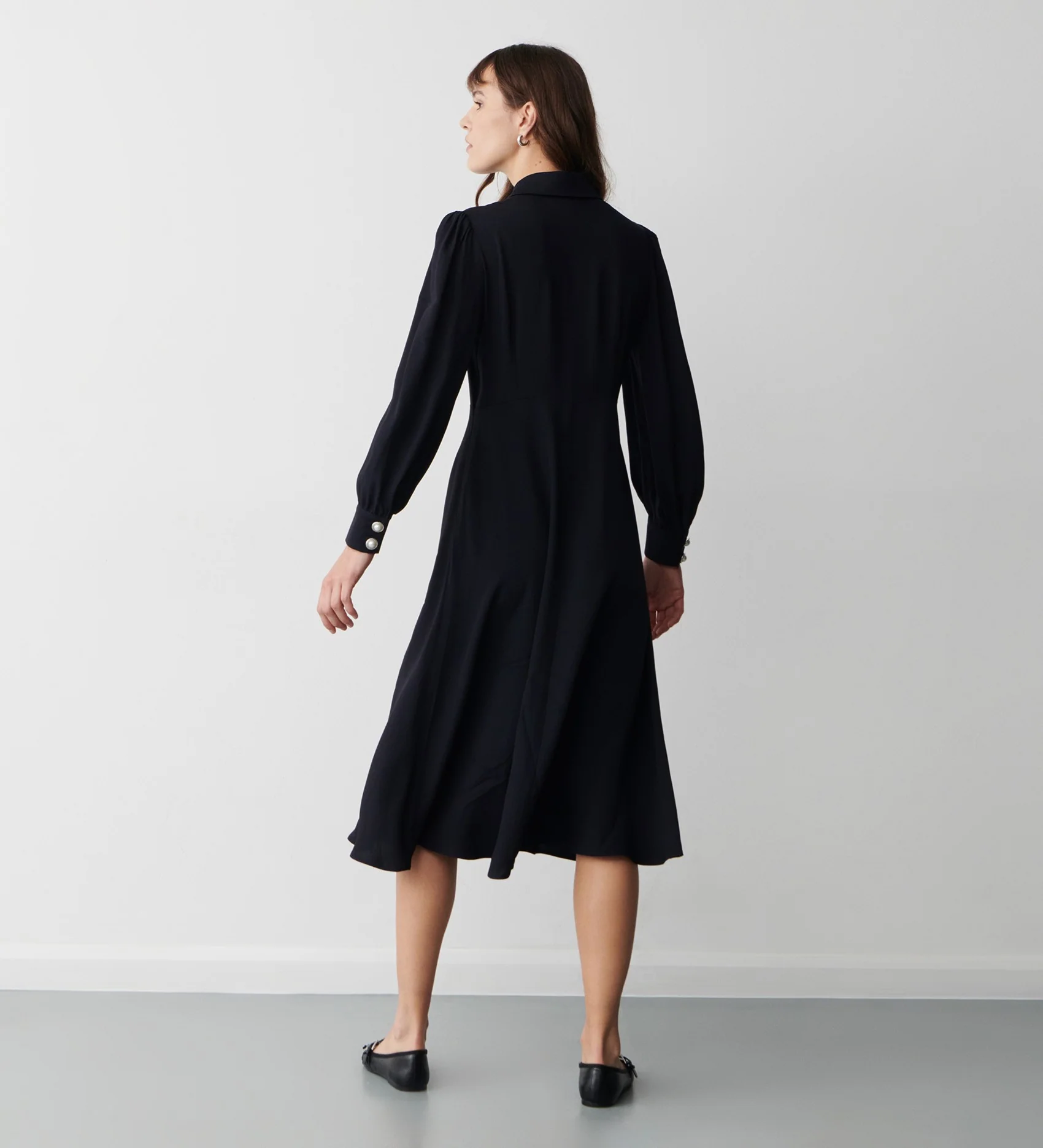 Rosa Navy Crepe Midi Dress - Image 4