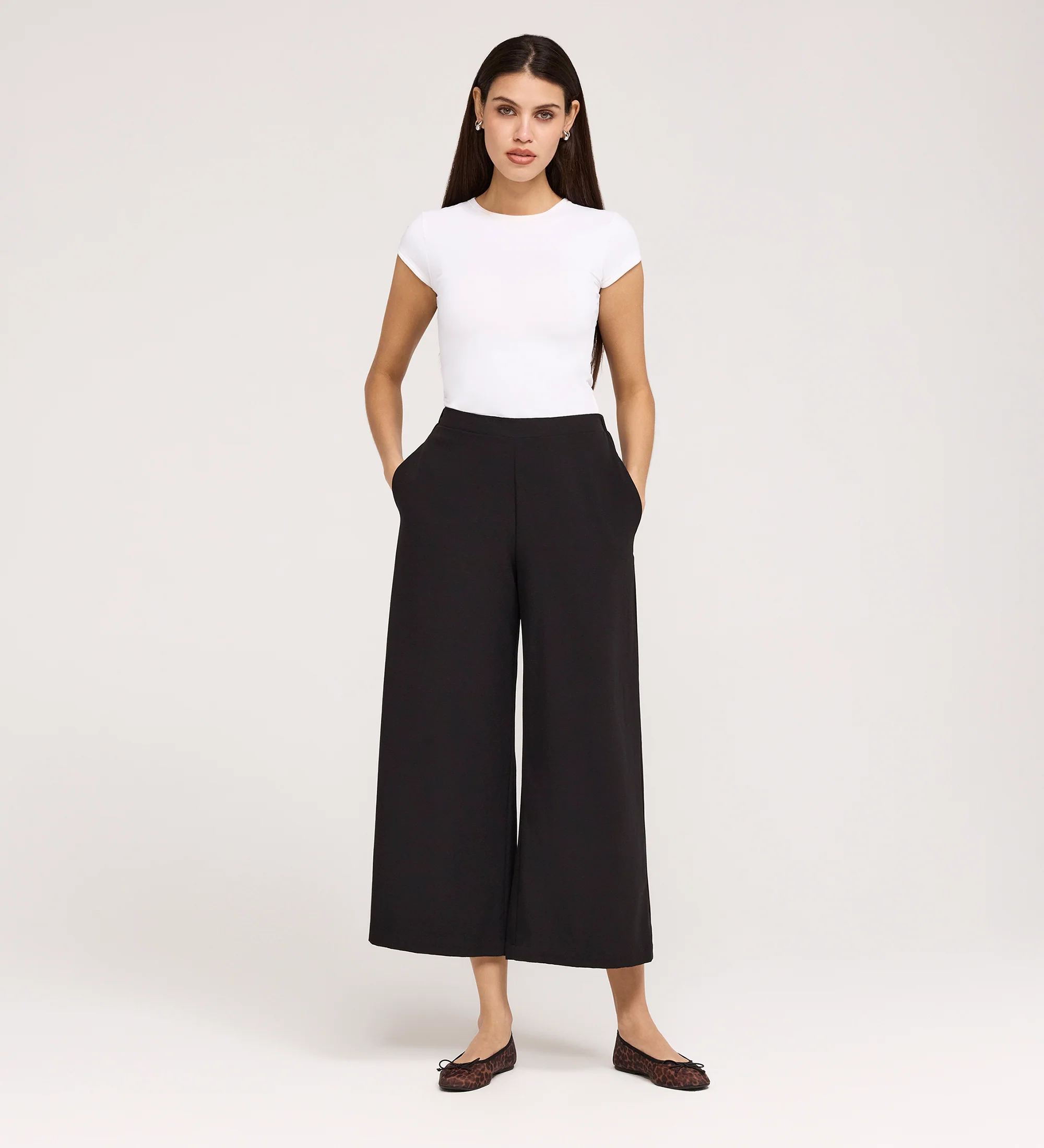 Simone Black Wide Leg Trousers - Image 4